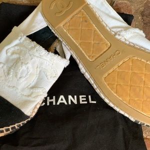 Chanel Espadrilles size 39 (never worn)